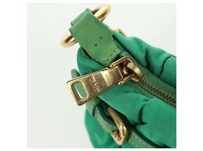 Borsa a Spalla PRADA Nylon Verde Oro Auth 156456 D'oro - vista 16