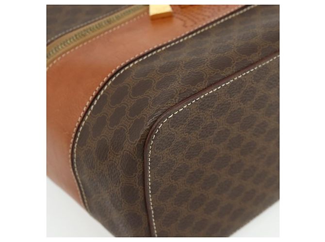 Céline Beauty Case CELINE Macadam Canvas PVC Pelle Marrone Oro Auth 178930A D'oro - vista 15