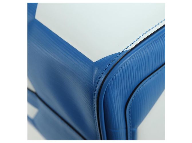 LOUIS VUITTON Epi 2018 FIFA Keepall Bandouliere 50 Borsa Blu M52120 Auth 177176SM - vue 20