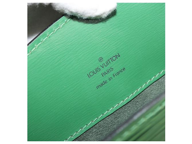 Borsa a Spalla LOUIS VUITTON Epi Cluny Verde M52254 LV Auth 177308 - vista 18