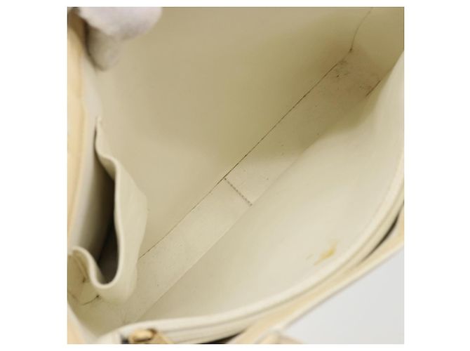 Bolsa Tote CHANEL em couro envernizado Marfim Ouro CC Auth bs34540 Dourado Cru - vista 11