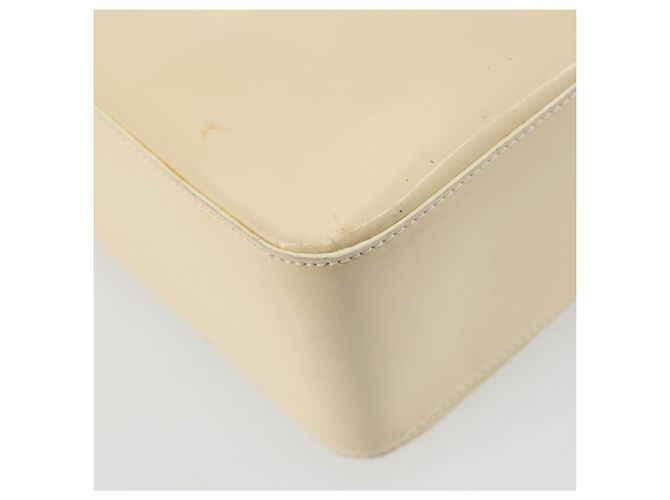Bolsa Tote CHANEL em couro envernizado Marfim Ouro CC Auth bs34540 Dourado Cru - vista 17