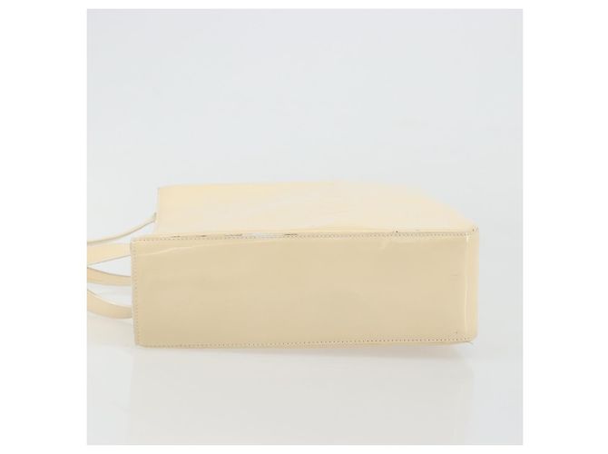 Bolsa Tote CHANEL em couro envernizado Marfim Ouro CC Auth bs34540 Dourado Cru - vista 4