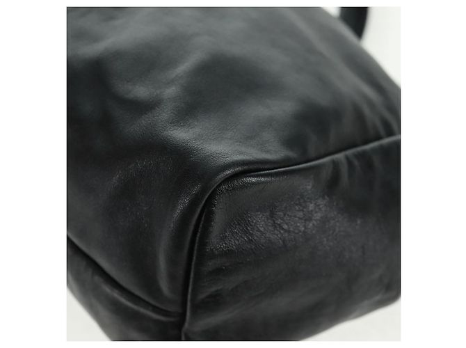 Sac à main PRADA en cuir noir argenté Auth 162511V - vue 11
