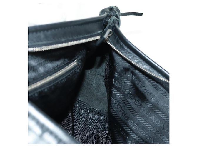 Sac à main PRADA en cuir noir argenté Auth 162511V - vue 19