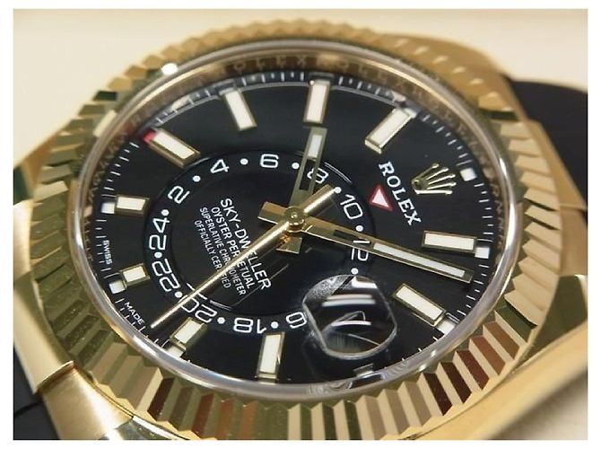 ROLEX Sky-Dweller 18KYG quadrante nero Uomo - vista 3