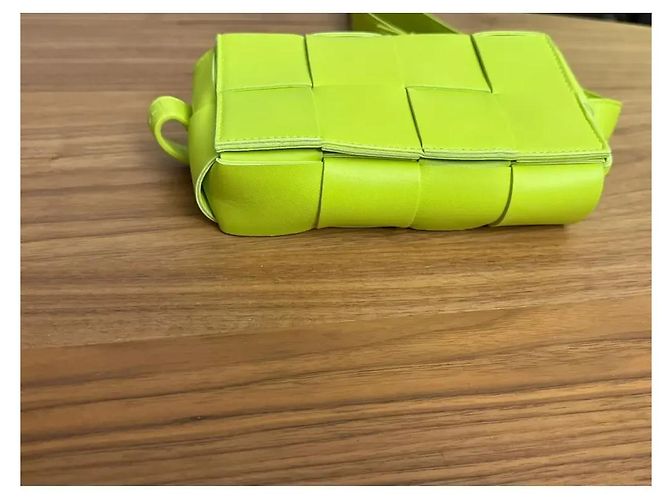 Bottega Veneta Borsa Cintura Cassette - Giallo Neon - vista 8