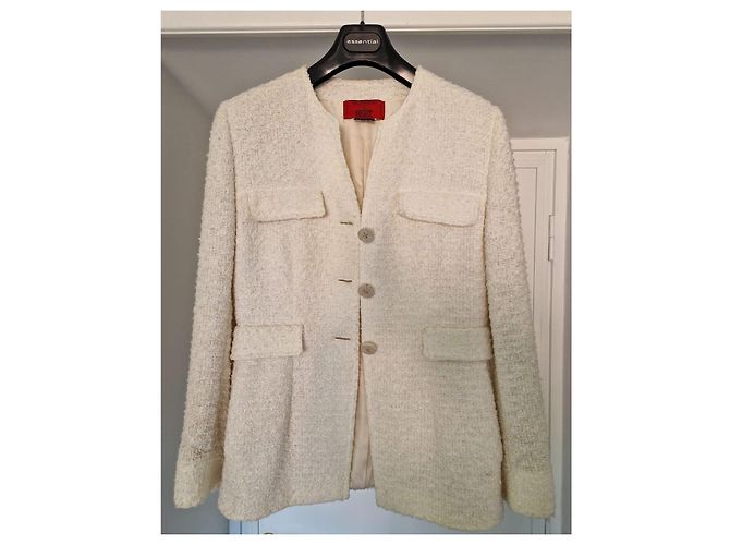 Conjunto Blazer e Saia Valentino Fora de branco - vista 2