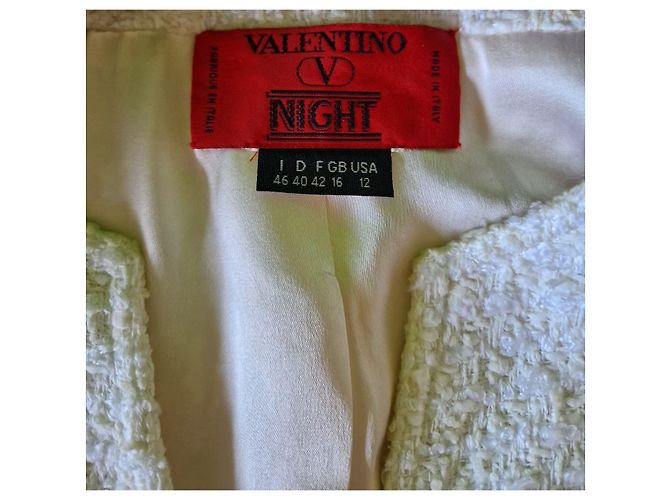 Conjunto Blazer e Saia Valentino Fora de branco - vista 5