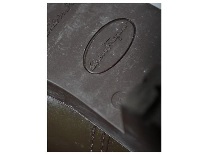 Botas Salvatore Ferragamo Raphael de couro e borracha Marrom - vista 8