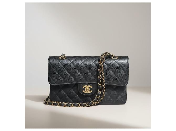 Borsa Chanel Classic Flap in Pelle Martellata Nera Nero - vista 7