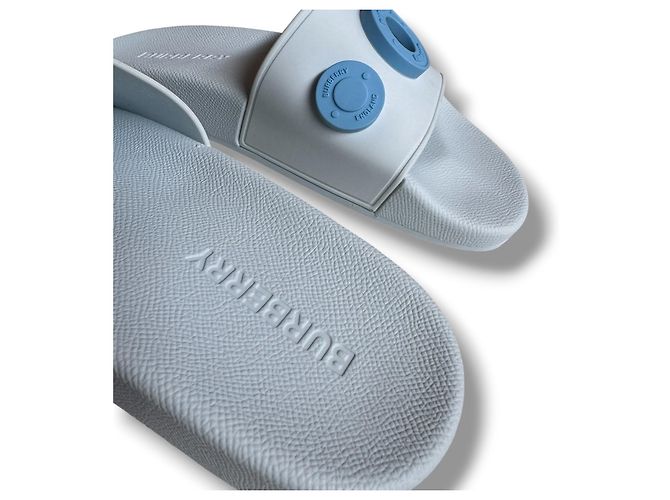 Burberry Furley Ciabatte in gomma blu Bianco - vista 13