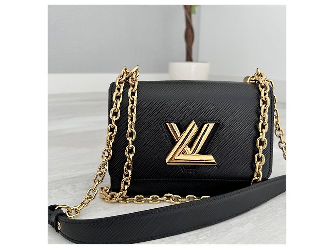 Louis Vuitton Twist PM Pelle Epi - Nero - vista 2