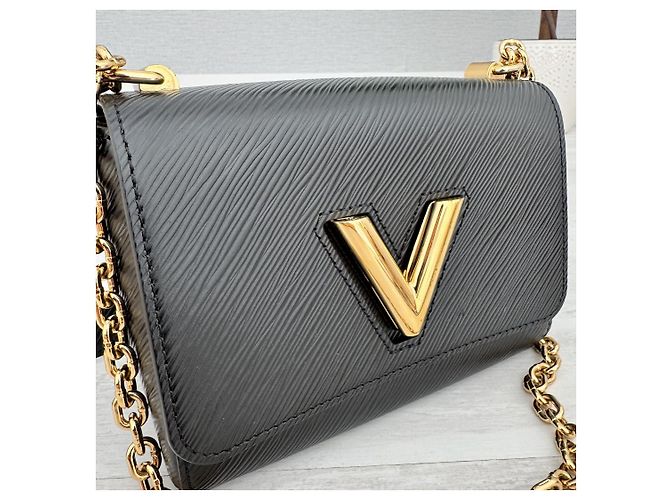 Louis Vuitton Twist PM Pelle Epi - Nero - vista 8