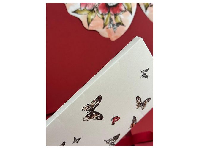 Coffret Cadeau Dior Édition Limitée Papillons et Fleurs Marron Rose Blanc Rouge Doré Vert - vue 6