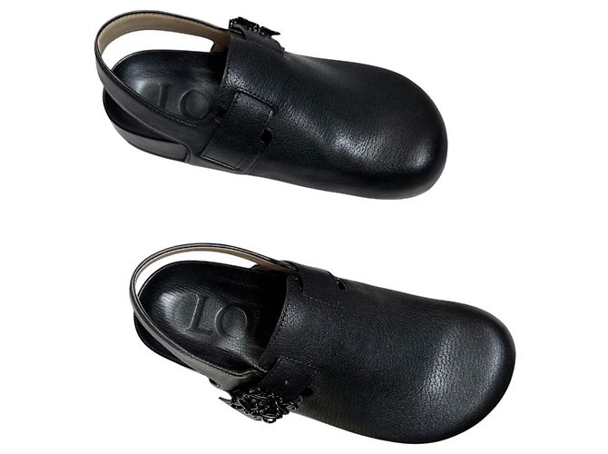 Loewe Black Grained Leather Anagram Clogs - view 4