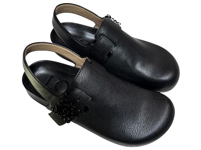 Loewe Black Grained Leather Anagram Clogs - view 5