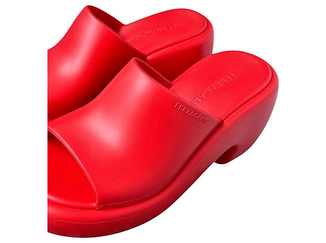 Salvatore Ferragamo Sandali Platform Rossi Rosso - vista 4