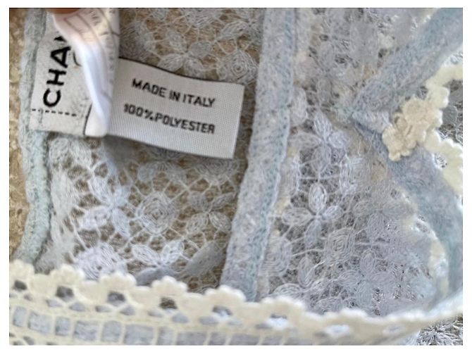Chanel Top de alças em renda azul céu e creme Azul claro - vista 5