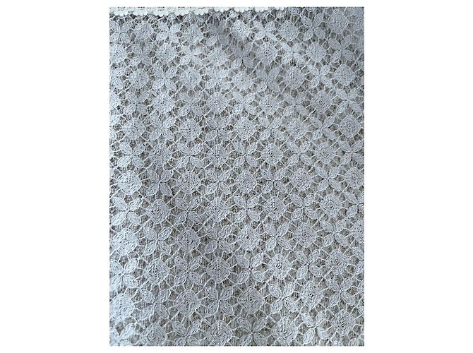 Chanel Top de alças em renda azul céu e creme Azul claro - vista 7