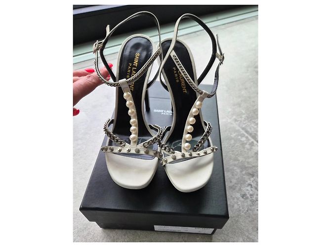 Saint Laurent Sandali Alice 105 in pelle bianca perle e catene Bianco - vista 4