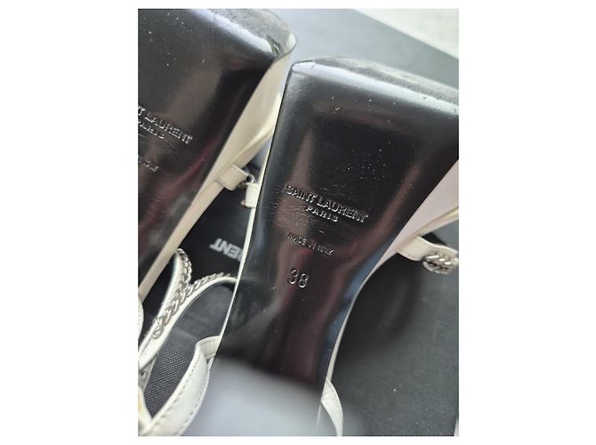 Saint Laurent Sandali Alice 105 in pelle bianca perle e catene Bianco - vista 7