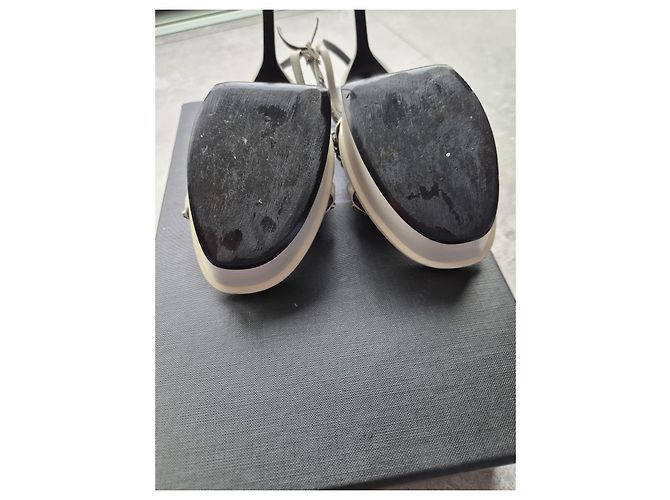 Saint Laurent Sandali Alice 105 in pelle bianca perle e catene Bianco - vista 8