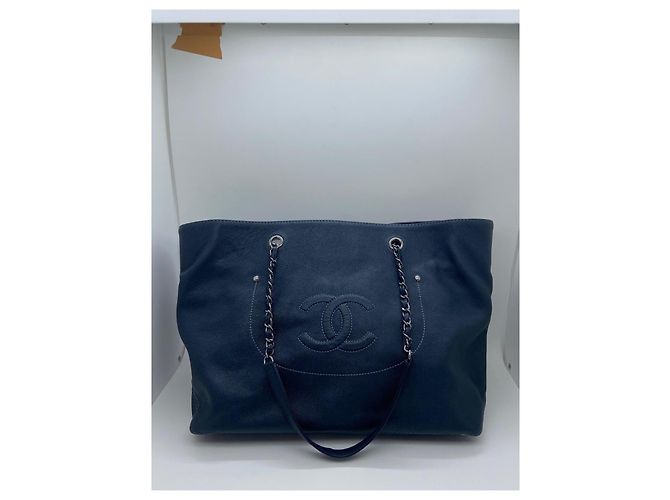 Borsa Chanel GST in Pelle Caviar Blu Navy - vista 2