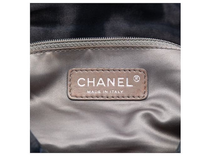 Chanel Black Medium CC Quilted Satin Single Flap Nero - vista 5