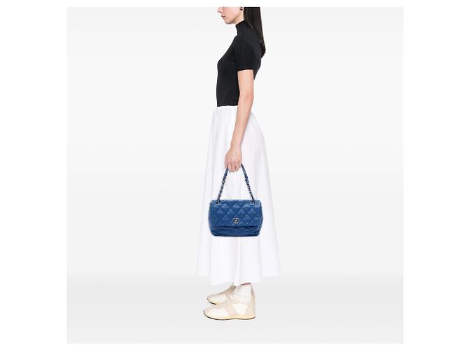 Chanel Blue Small Quilted Calfskin Love Me Tender Flap Azul - vista 5