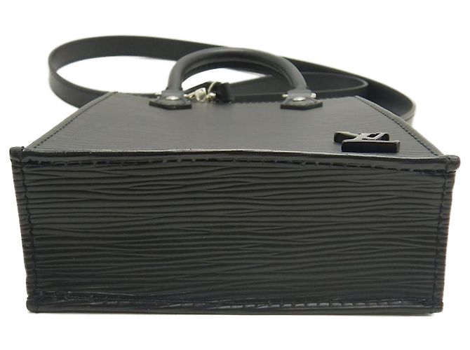 Louis Vuitton Petit Sac Plat in Epi nero - vista 3