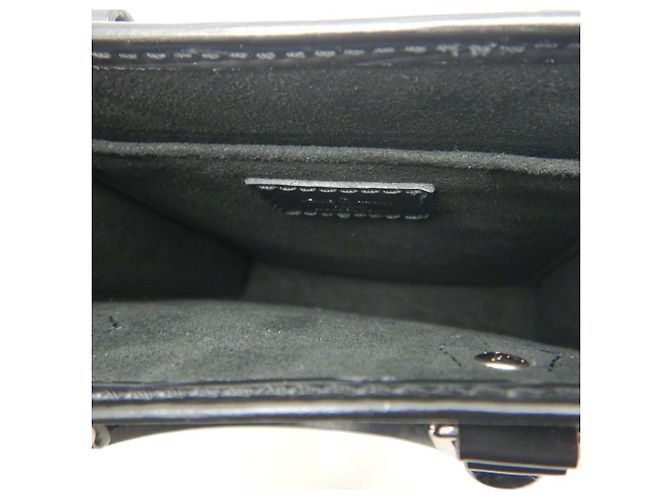 Louis Vuitton Petit Sac Plat in Epi nero - vista 5