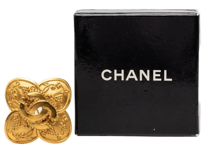 Spilla Chanel Gold CC Placcata Oro con Trifoglio e Vite D'oro - vista 4