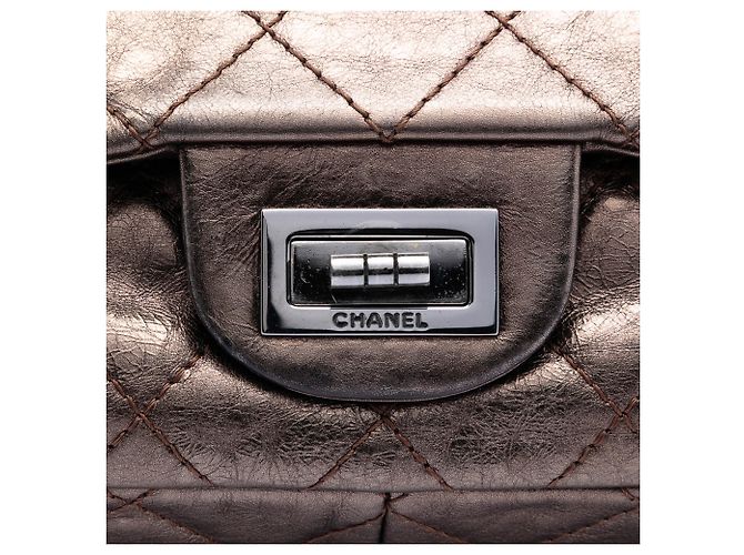 Chanel Brown Metallic Aged Calfskin Reissue 2.55 Double Flap 227 Marrone Bronzo - vista 5
