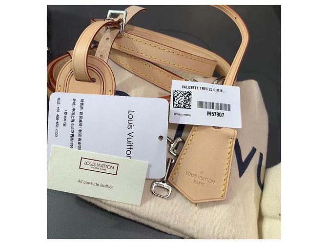 Louis Vuitton Bolso Caja Grande de Aleación de Titanio Multicolor - vista 3