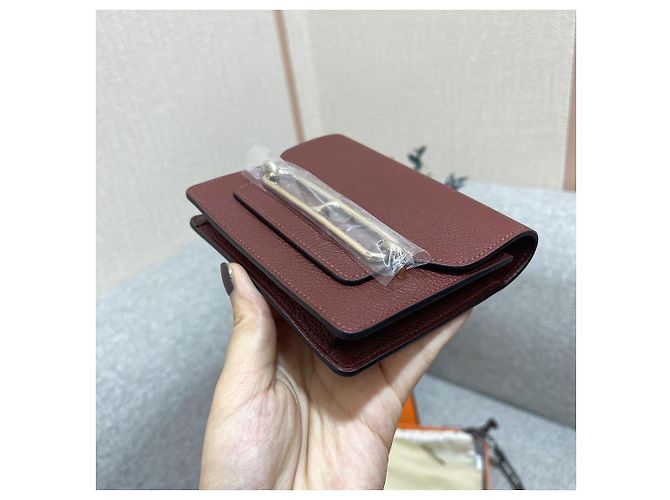 Cartera Hermès Roulis Slim en cuero rojo Roja - vista 4