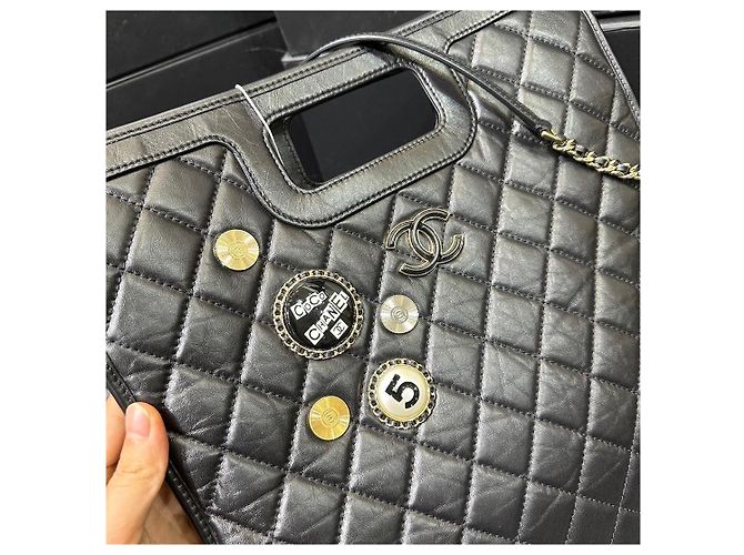 Borsa Tote Chanel Limited Edition Emblem Book Tote Nero - vista 3
