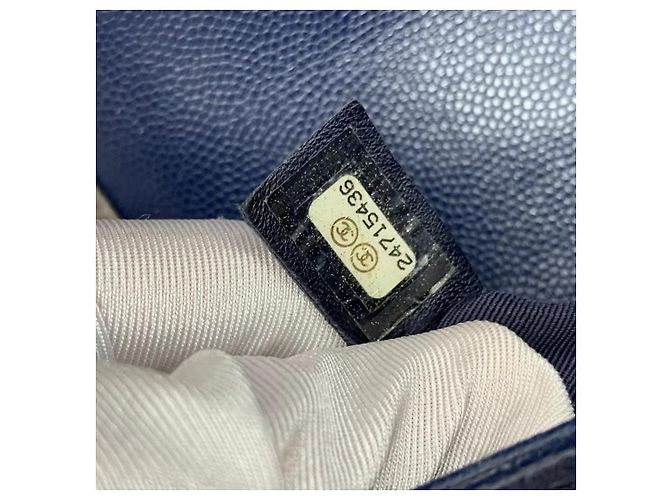 Chanel Le Boy Small V-Striped Pelle Blu Scuro - vista 6
