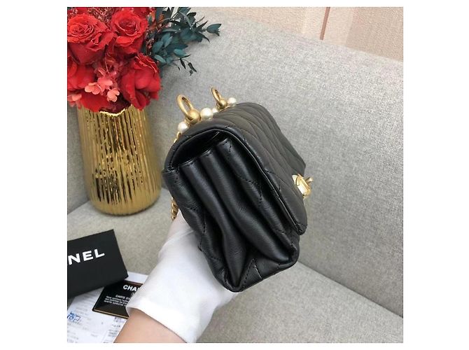 Borsa a spalla Chanel Perfume a forma di pianoforte in pelle nera Nero - vista 3