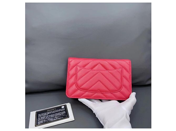Chanel Lucky Chain Wallet on Chain (WOC) Pelle Lychee Fucsia Rosso - vista 3