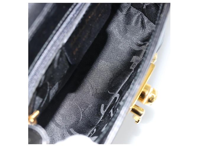 Borsa a Spalla Salvatore Ferragamo in Pelle Nera e Oro Auth kk677 Nero D'oro - vista 11