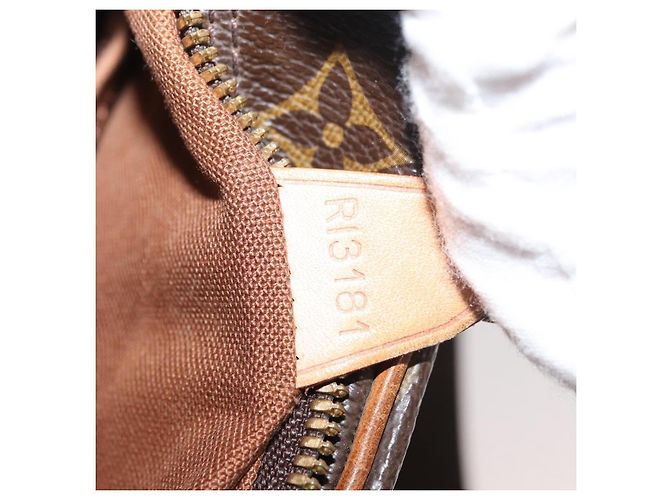 LOUIS VUITTON Borsa a Spalla Monogram Abbesses M45257 LV Auth bs35050 Monogramma - vista 12