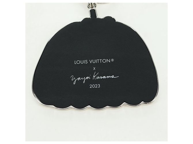 LOUIS VUITTON Portachiavi Pumpkin Charm metal Giallo M01103 LV Auth 170553SAM - vista 5