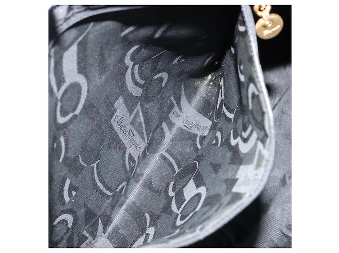 Borsa Tote Vala Salvatore Ferragamo in tela nero e oro Auth bs34543 D'oro - vista 21