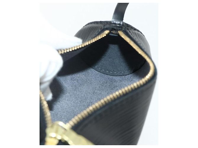LOUIS VUITTON Epi Soufflot Pouch Black LV Auth BA12312A Negro - vista 17