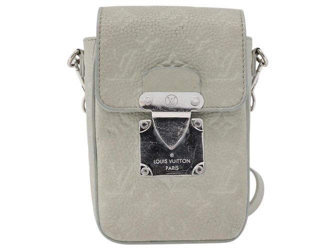 LOUIS VUITTON Taurillon Vertical Wearable Wallet Bag Gray M82568 LV Auth 178538V Marrone - vista 13
