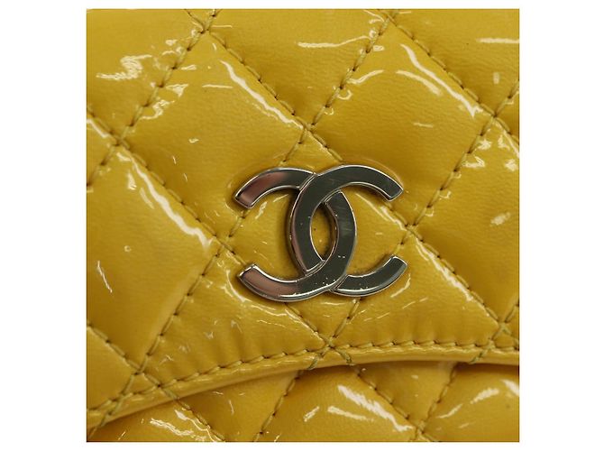 CHANEL Matelasse Chain Shoulder Bag Pelle vernice Giallo Argento CC Auth 177988V - vista 19