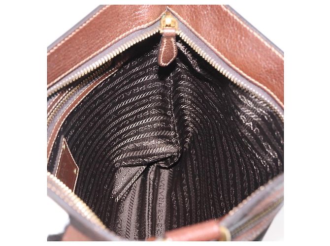 Borsa a tracolla PRADA Tela Marrone Oro Auth 177488A D'oro - vista 20