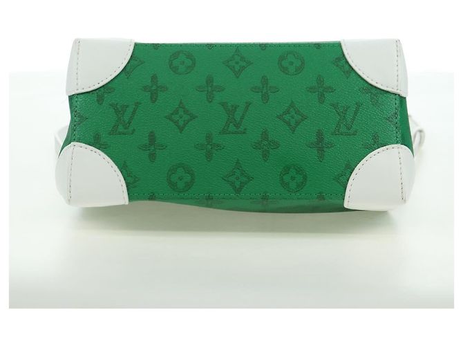LOUIS VUITTON Borsa a Spalla Monogram Everyday Verde M80815 LV Auth 177980SM Monogramma - vista 5
