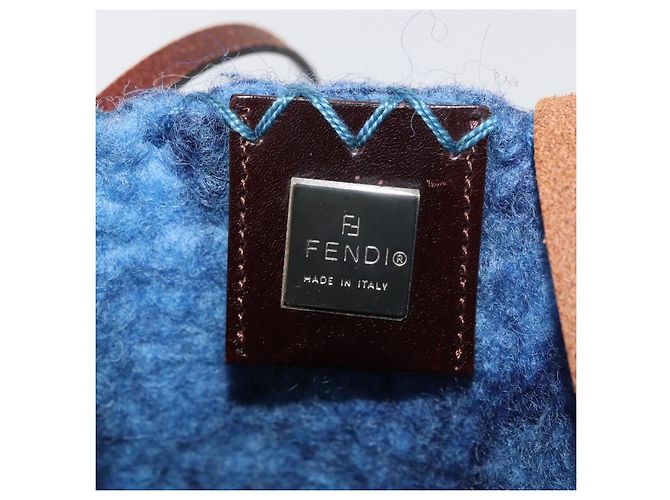 Borsa Tote FENDI in lana blu Auth 176743V - vista 17